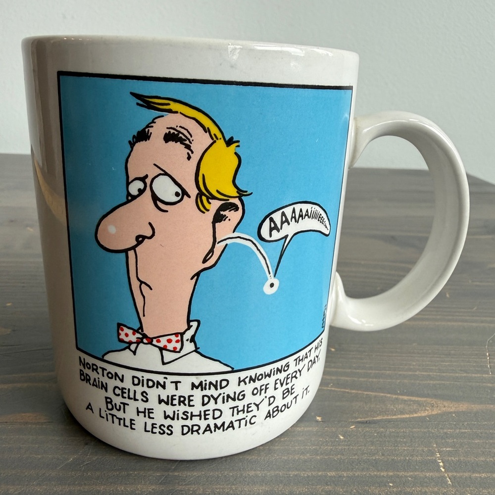Vintage Hallmark Shoe Box greeting mug